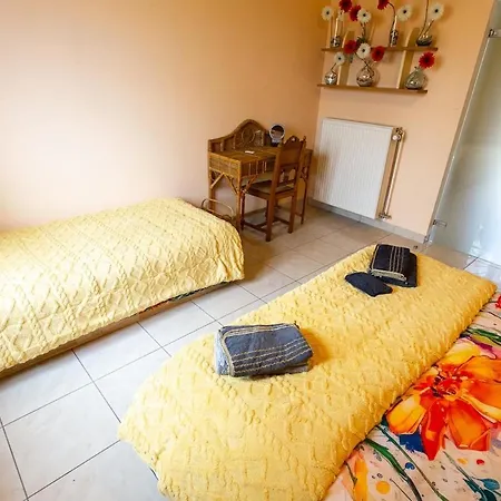 Du Bois Dore Apartment