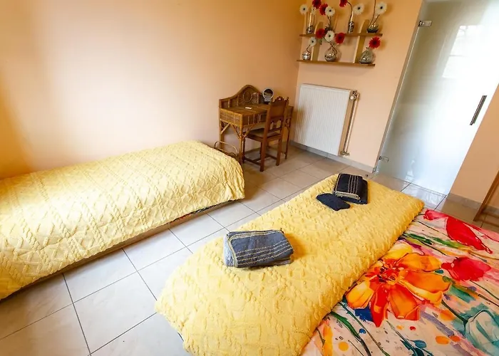 Du Bois Dore Apartment